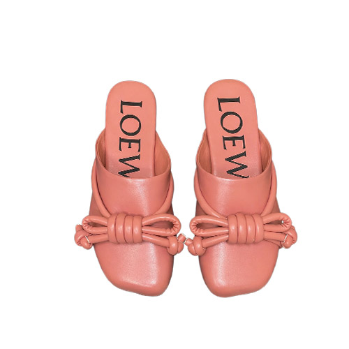 Loewe–Inspired Knot Bow 