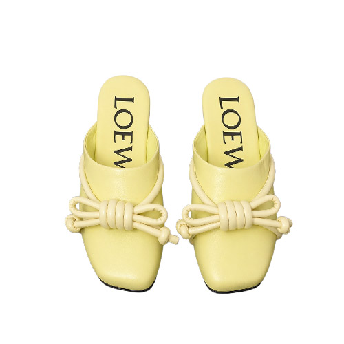 Loewe–Inspired Knot Bow 