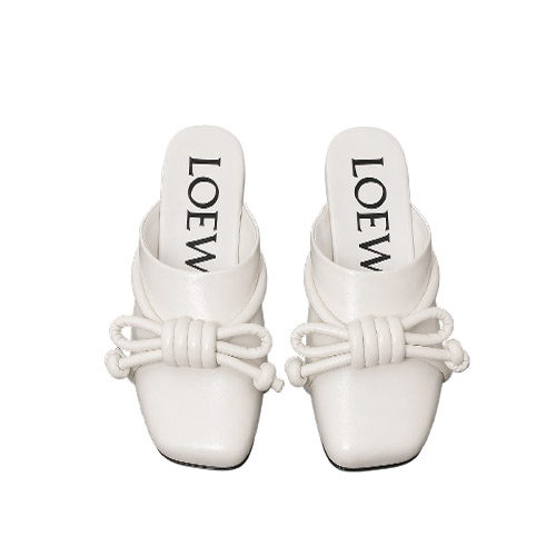 Loewe–Inspired Knot Bow 