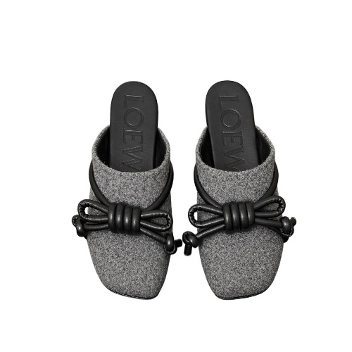 Loewe–Inspired Knot Bow 
