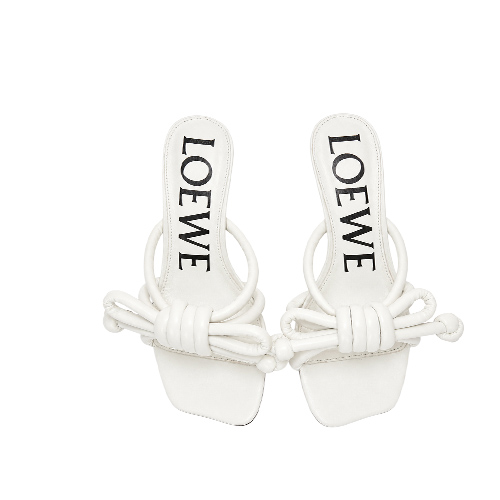 Loewe–Inspired Knot Bow 