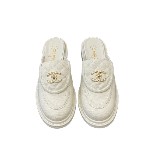 Chanel Pearl White Canva