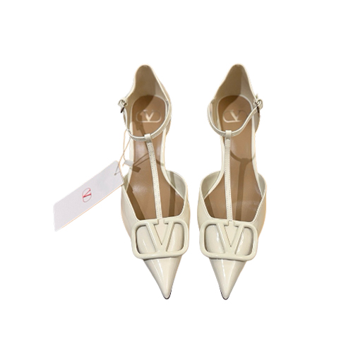 Valentino Ivory Signatur